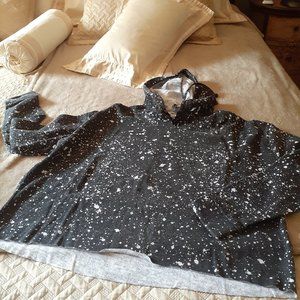 3 for $20 💜 ARDENE SNOWFLAKE hoodie